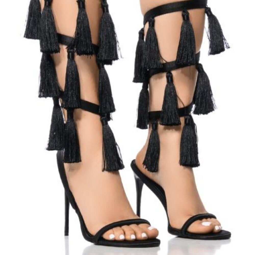 AZALEA WANG " ANGELIC MAZE "  BLACK FRINGE SANDAL(BRAND NEW !!!!!!!!!!!